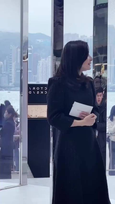 郭晶晶 线下活动路透,42岁的她依然优雅大气,平日里还默默的做着公益…