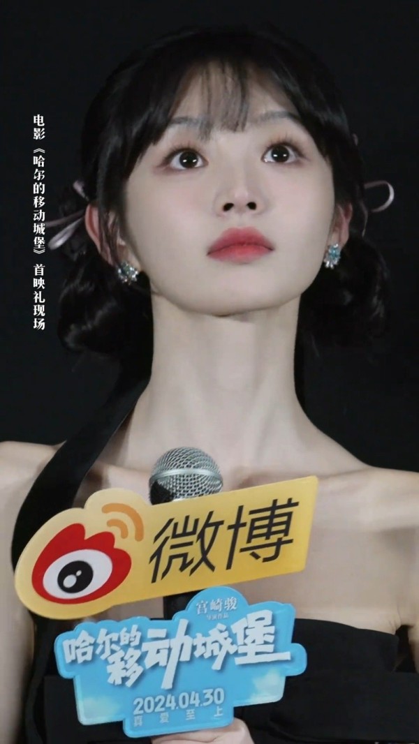抹茶小蛋糕VS巧克力小蛋糕 往那一站跟个小手办似的,可爱鼠了! 田曦薇