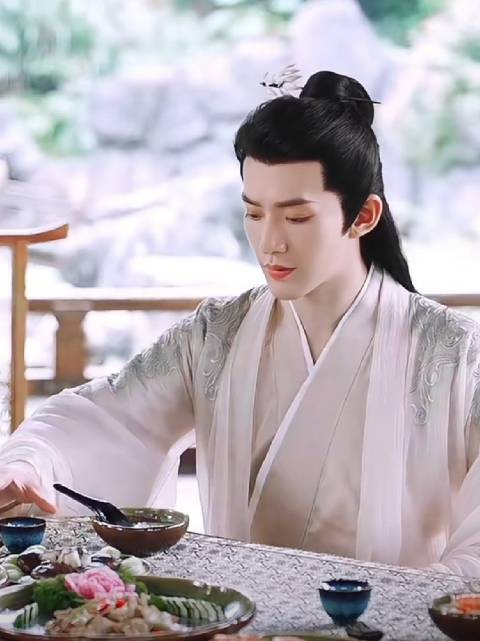 青丘公子涂山璟!邓为真的就是把男演活了,让人拒绝不了,反复观看犹心动