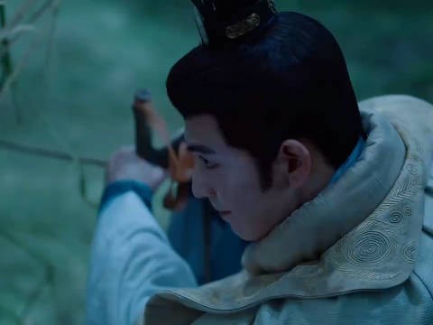 好心办坏事,救想老婆,却被老婆骂是自导自演,连小舅子也揍他