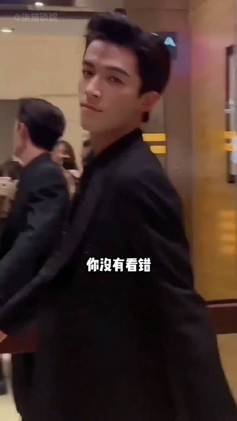 于正最宠的男星,不是王星越也不是许凯,而是半路解约的他