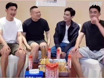 我真的惊叹,这都能控制住,自律程度令人赞叹?换作我,恐怕无法抵挡诱惑呢?