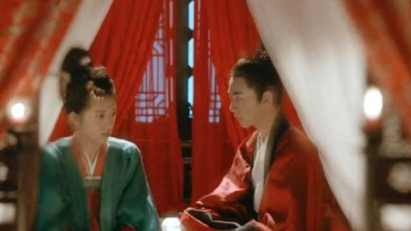 狐族少主与人类少女相恋,可她却是他的一碗药引