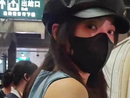 宋茜姐姐从长沙启程前往义乌,一路平安!