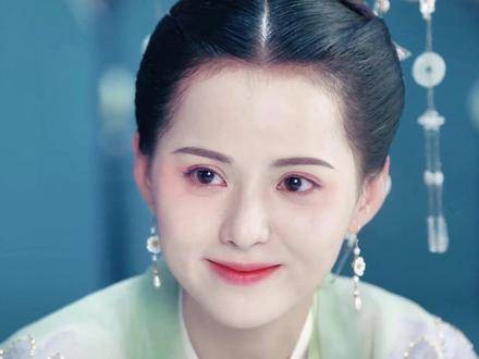 折腰若由她演绎,确实再合适不过