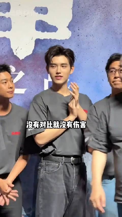 明明都是陈凯歌和陈红的基因，两个儿子发展却天差地别…