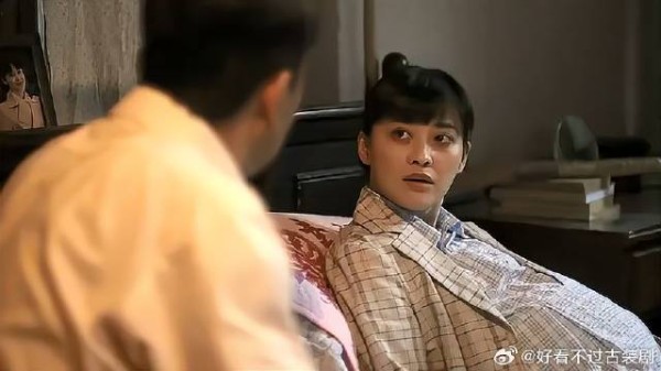 德福不在家,安杰欺负他妹妹