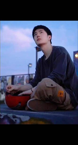 烁烁小可怜 王一博 热烈 热烈的不是青春是我们 上热门 王一博