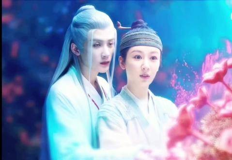 快来一起感受 相柳 檀健次 的 长相思,故事中的 小夭 让人心生怜爱…