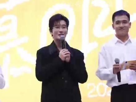 黄晓明回应叶珂说伍佰歌风趣,“我逗逗他人,他人再逗逗我”