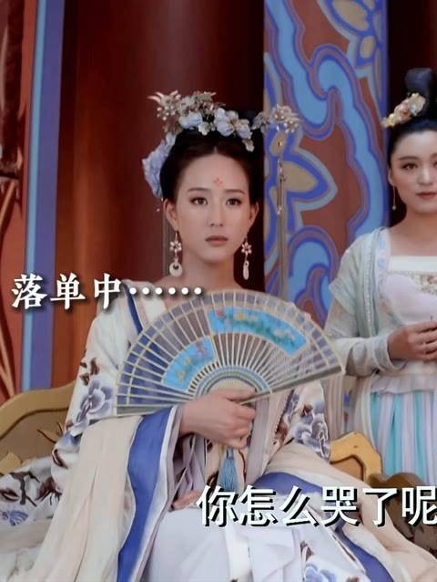 一个值得深思的情节,徐慧的唯一闺蜜却只顾与他人交谈,全程对她置之不理…