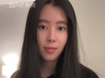 对女儿每条的评论,是否真的从女儿的角度出发与妻子的观点有所不同呢?