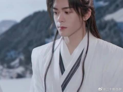 一提到她就眼含笑意?四哥表示:兄弟,你有点不对劲