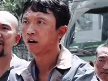 跟张艺谋导演拍戏,过年还能收到礼物