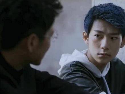 “我也是一路吃着烂菜叶成长的,渴望能够像你一样出人头地”