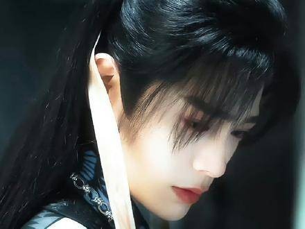 在自己尚未明确心意之时,他却率先确认了林妙妙的情感!