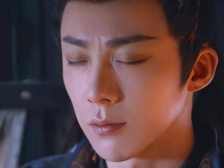 谁说燕子京不好看?我们燕郎可是超级帅气的!