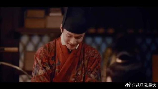 他其实知道这是一杯毒酒,他多么盼望袁琦可以对他说实话,太难过了