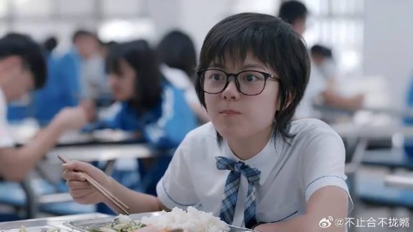 钱三一以为林妙妙喜欢江天昊,试探她,妙妙鸡腿都吓掉了