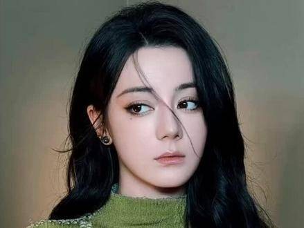 迪丽热巴的美真是让人窒息,新图中的她简直绝美