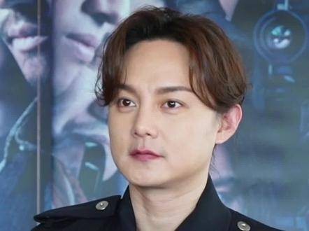 分享 刘循子墨 片场细节:导演为了戏跪着给我们讲戏,重要的是戏的质量!