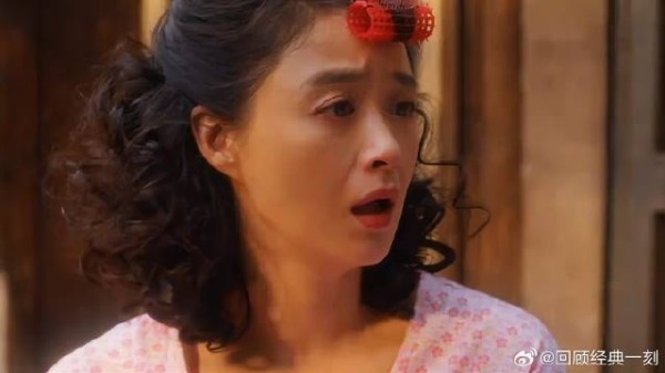 显眼包儿子抓包偷吃妈妈 真让人笑不活了