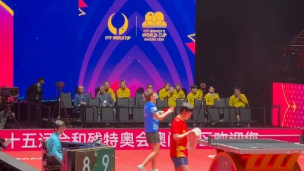 马琳和李大成教练都太严肃了，王曼昱和蒯曼比赛，两人都发挥这么出色…