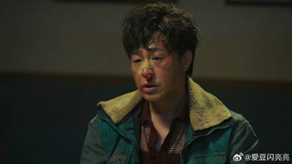 狂飙:高启强打人被抓,却还想着给妹妹做年夜饭,安欣心软了!
