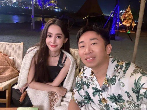 娜扎33岁生日杨迪晒合照!陈哲远急眼互动太黑色幽默