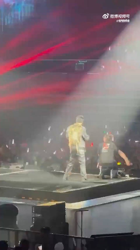 一口气听王力宏唱104首歌是什么体验啊!