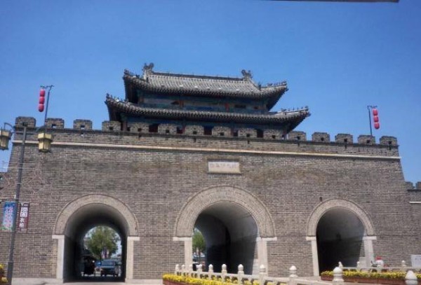 曲阜孔林树木丛生，为什么看不见乌鸦和蛇？原来跟一个传说有关