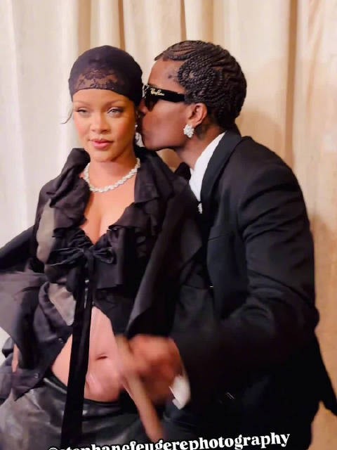 怀三胎的Rihanna蕾哈娜最新MetGala期间和爱夫A$AP