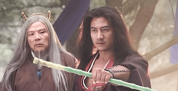 “打狗棒法”乃丐帮不外传之秘，为何王语嫣家却有棒法的藏谱？