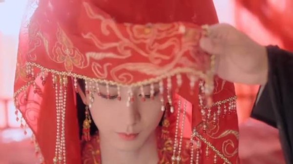 为啥要给ee蹭到这波热度啊 不要闹呀 折腰剧里看 这一幕好看极了 喜欢魏劭