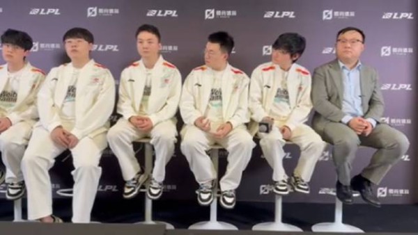 Q: 从您的角度讲,目前队伍存在哪些问题,需要怎么去调整呢?