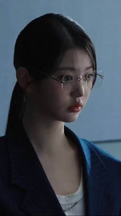 张元英~教师装舞台混剪 无刘海➕领带➕眼镜版张元英就是绝杀