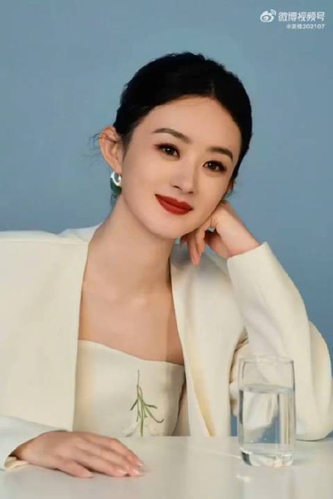 纯白高智风狠狠拿捏 想看《在人间》