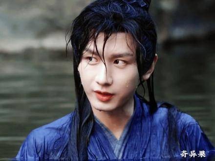 大混剪成毅 绝美瞬间 眼神中的故事，让人一见倾心，无需言语已深深着迷