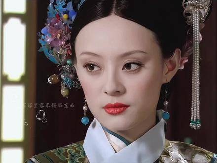 不管何种立场,何种阵营,她们对孩子的爱始终发自真心