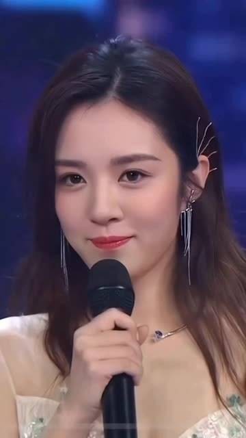 王晓晨真的好甜好美,38岁了依然少女感满满,最终收获了爱情,幸福感爆棚