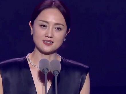 《家有九凤》五凤成国家一级演员，四凤七凤已逝