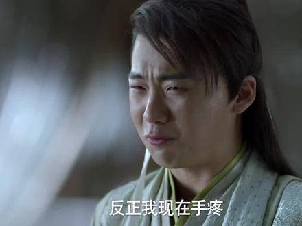 范思辙迈向商业巨擘的第一步，便是对金钱的极度热爱