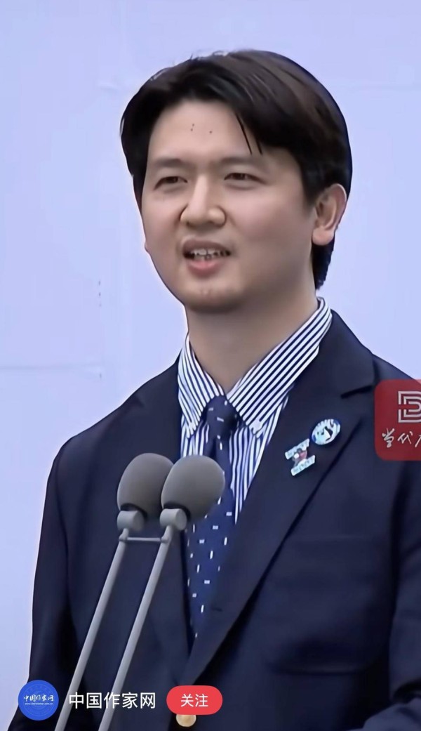 90后作家获奖感言追忆逝去恋人“出圈”：文学之光与生命之痛