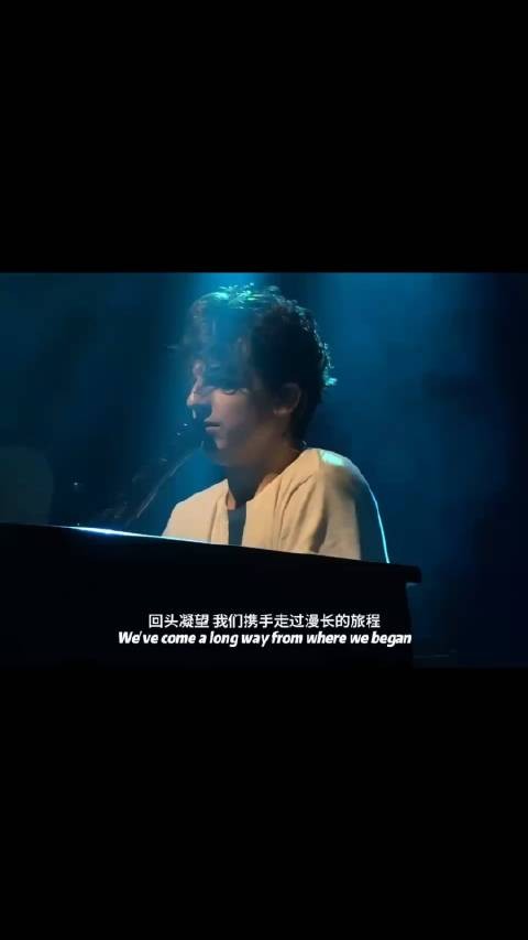 指尖流淌的音符，深情专注的模样，让人瞬间期待值爆棚！