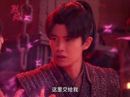 果然每一位御姐身旁都会有一位甜妹相伴!