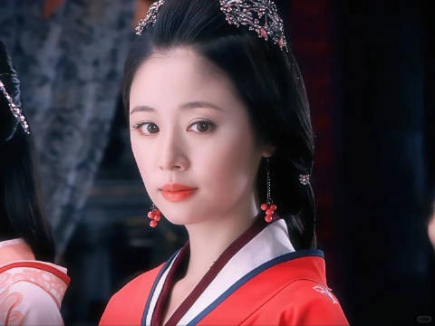 这部剧从主角到配角，每一个都长得很好看