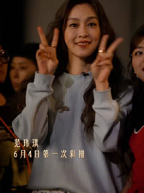 旋律响起，舞台便漾开了情感的涟漪