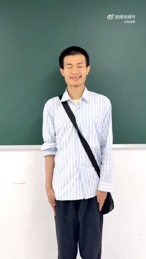 韦神献身短视频平台,初次亮相就这个视频,说实话我心里有些难过