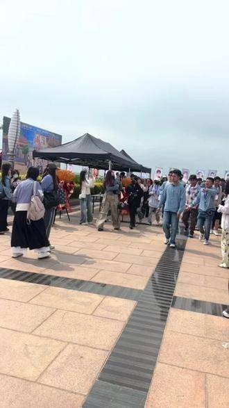 李昀锐开机大吉，闪耀登场，那位心软的神，竟哭了好几次