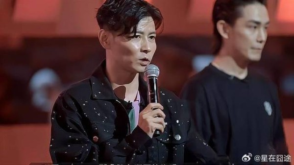 哥哥们集合，言承旭率先登场，太帅了